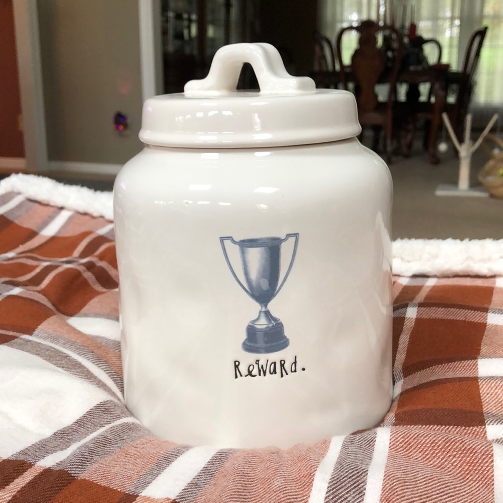 Rae Dunn “reward” Canister